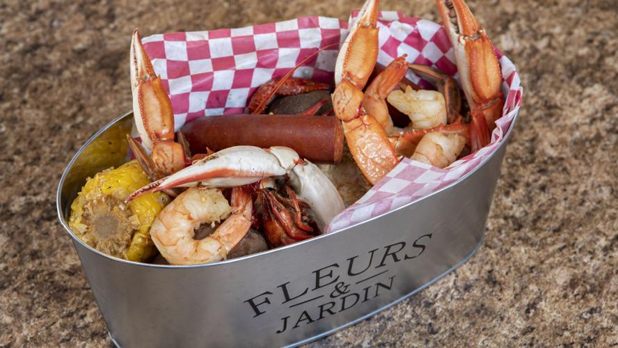 Eclectic restaurant WOWs customers