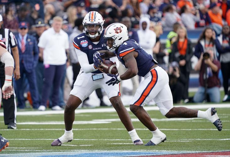 PHOTOS: Auburn and Houston duke it out at the Birmingham Bowl