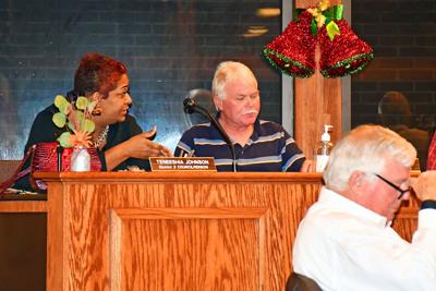 Dadeville approves $18k land purchase by 3-2 vote despite unnamed 'front-burner' financial woes