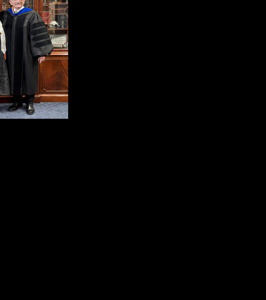 Benjamin Russell senior gets college diploma before graduating high school