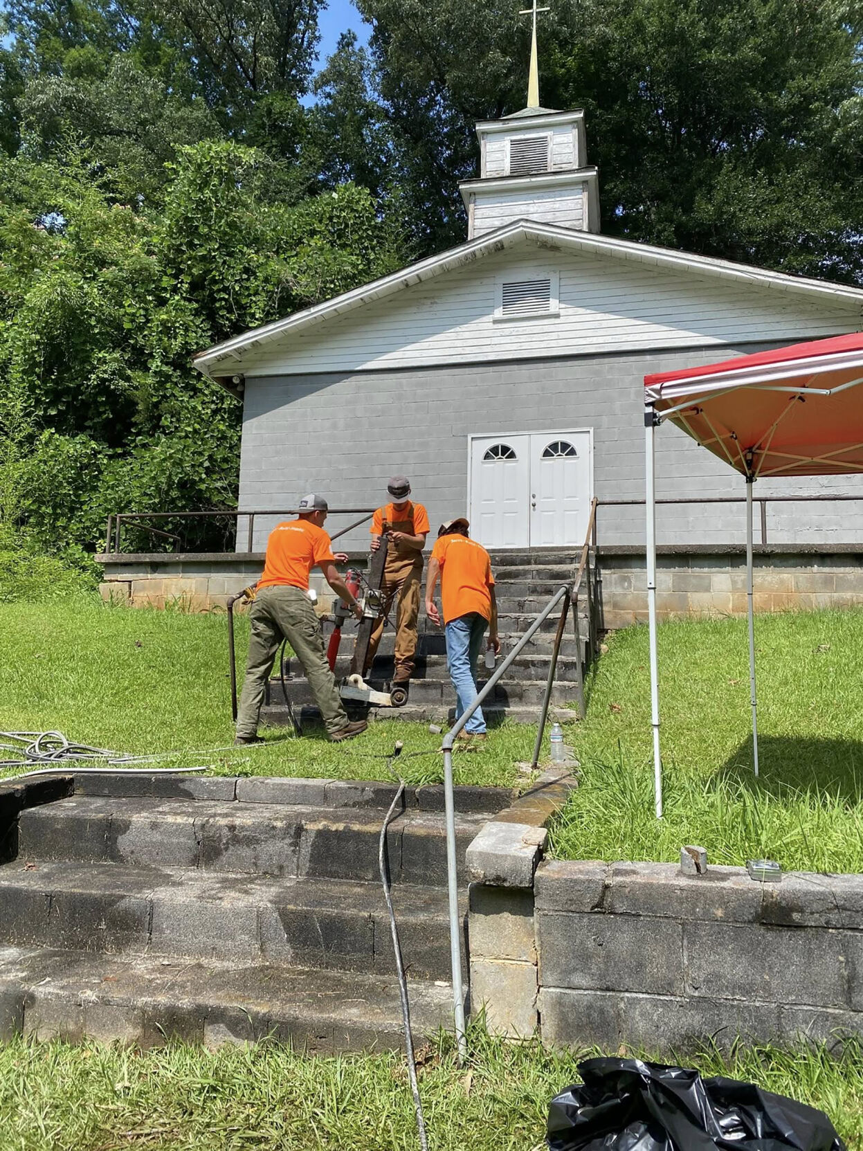 Local youth project kicks off with AU alumni speaker