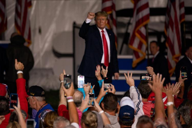 Photos:Trump hosts rally in Cullman