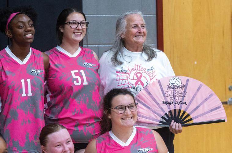 online 10925 Pink Out SEHS 4.jpg