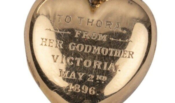 Locket Queen Victoria gifted to granddaughter sells for thousands
