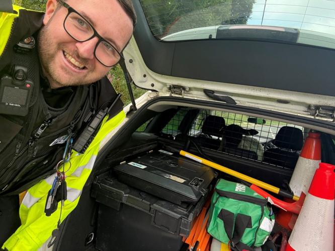 Funny picture shows runaway sheep ‘detained’ in back of police car