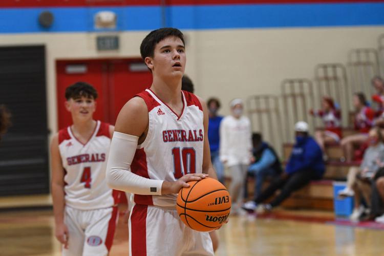 PHOTOS: Horseshoe Bend handles business on Friday versus Donoho