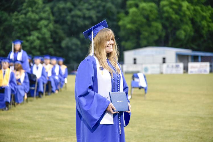 052726RHSGRAD23.jpg