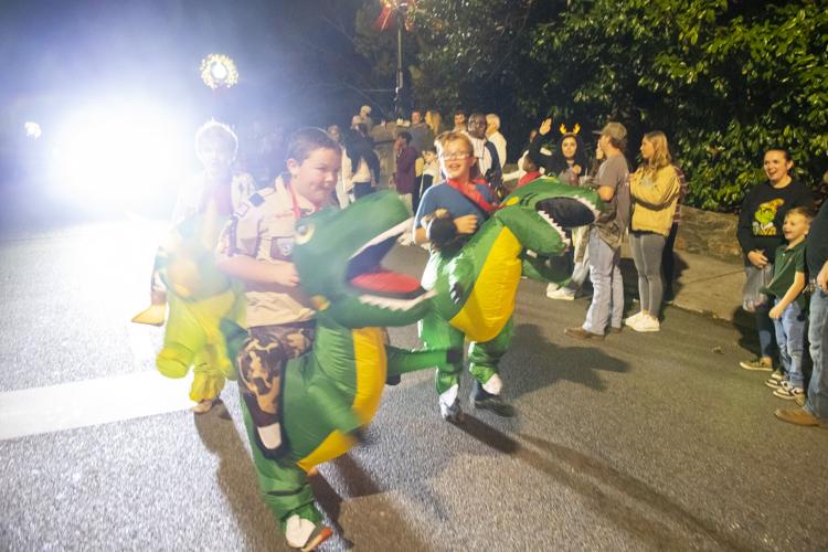 PHOTOS: Christmas on the Coosa
