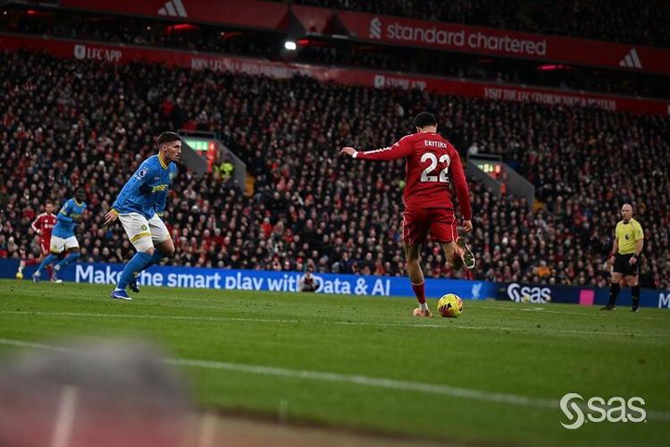 SAS helped Liverpool FC surprise four supporters with an unforgettable matchday experience.