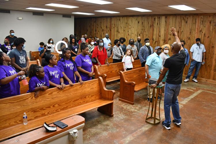 PHOTOS: New Style Church opens Alexander City campus