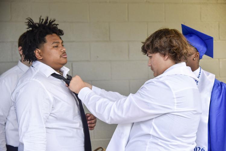 052726RHSGRAD2.jpg