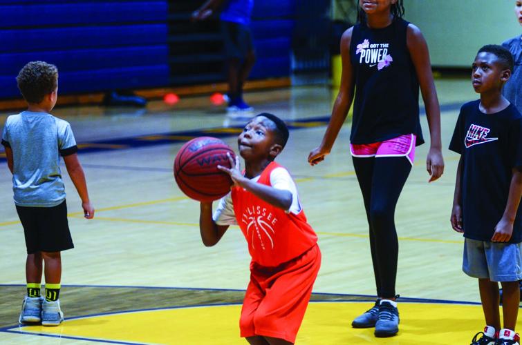 PHOTOS: Star Seeds host youth basketball camp at Tallassee