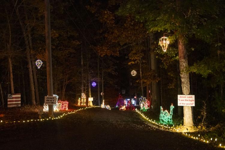 PHOTOS: Christmas Lights at Big Bear Lodge