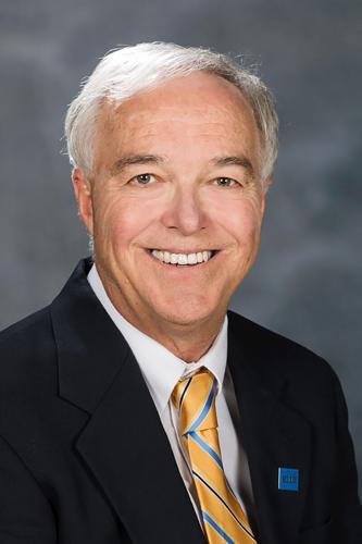 2016-09-20D Ken Paulson Portrait