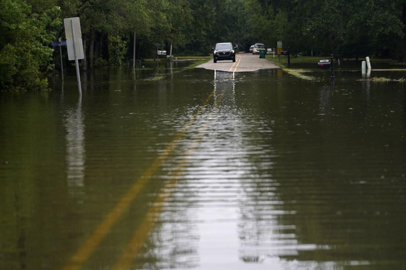 A tropical system in the gulf of colorado state university predicts there will be 17 named storms, eight hurricanes and four major hurricanes in 2021. Tropical Storm Claudette 2021 - Photos: Tropical Storm Claudette drenches Gulf Coast ...
