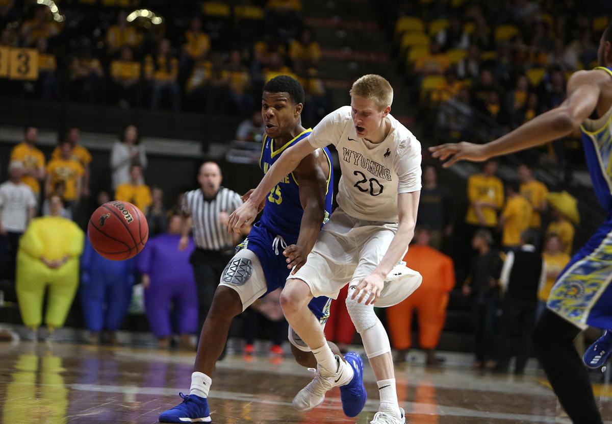 Wyoming Men S Basketball Opens Tournament Play In Las Vegas With