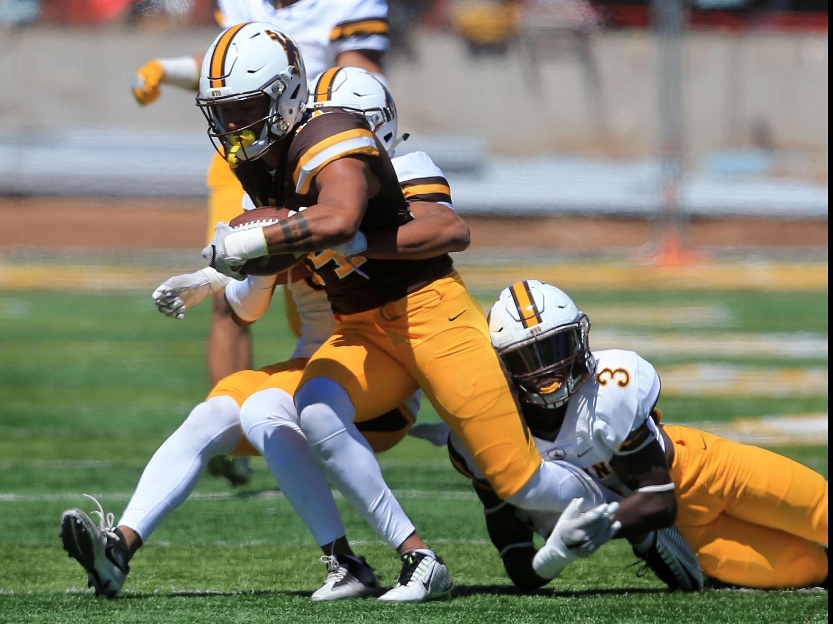 Gold Defeats Brown 3 0 In Low Scoring Wyoming Spring Game