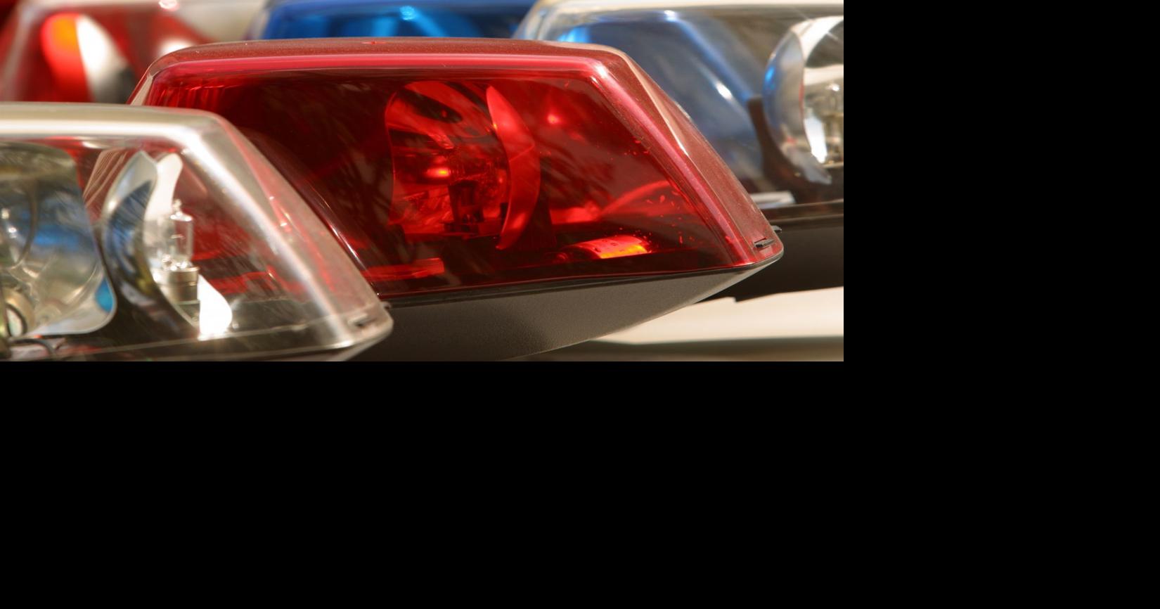 Driver dead in rollover crash north of Casper->回答 4 件