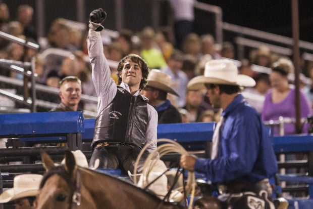 CNFR's Bradshaw, Kimzey continue their success at Central Wyoming Rodeo