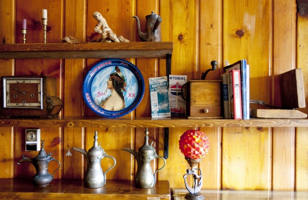 Nostalgia Bistro - antiques