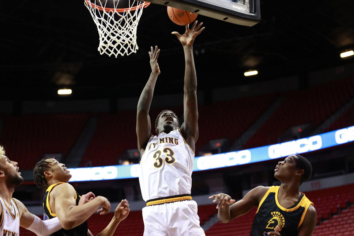 UW-SJSU men's hoops