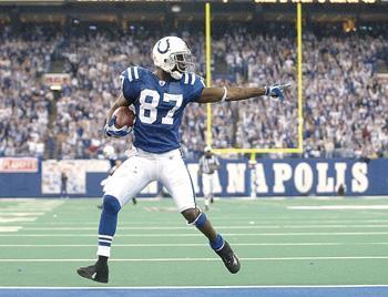 The Indianapolis Colts' Reggie Wayne (87) breaks away for a