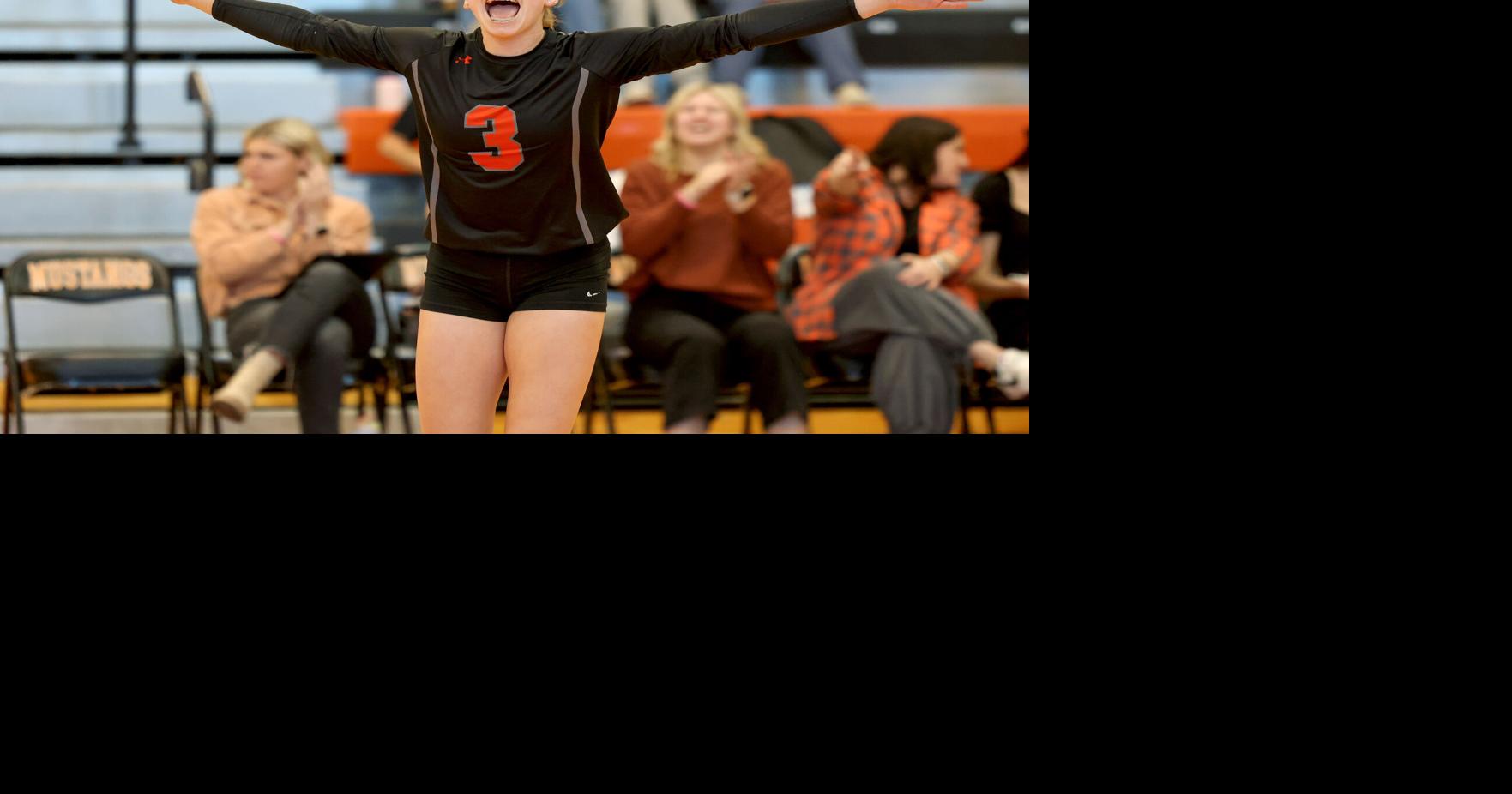 Natrona County volleyball resets with new coach, strong senior class