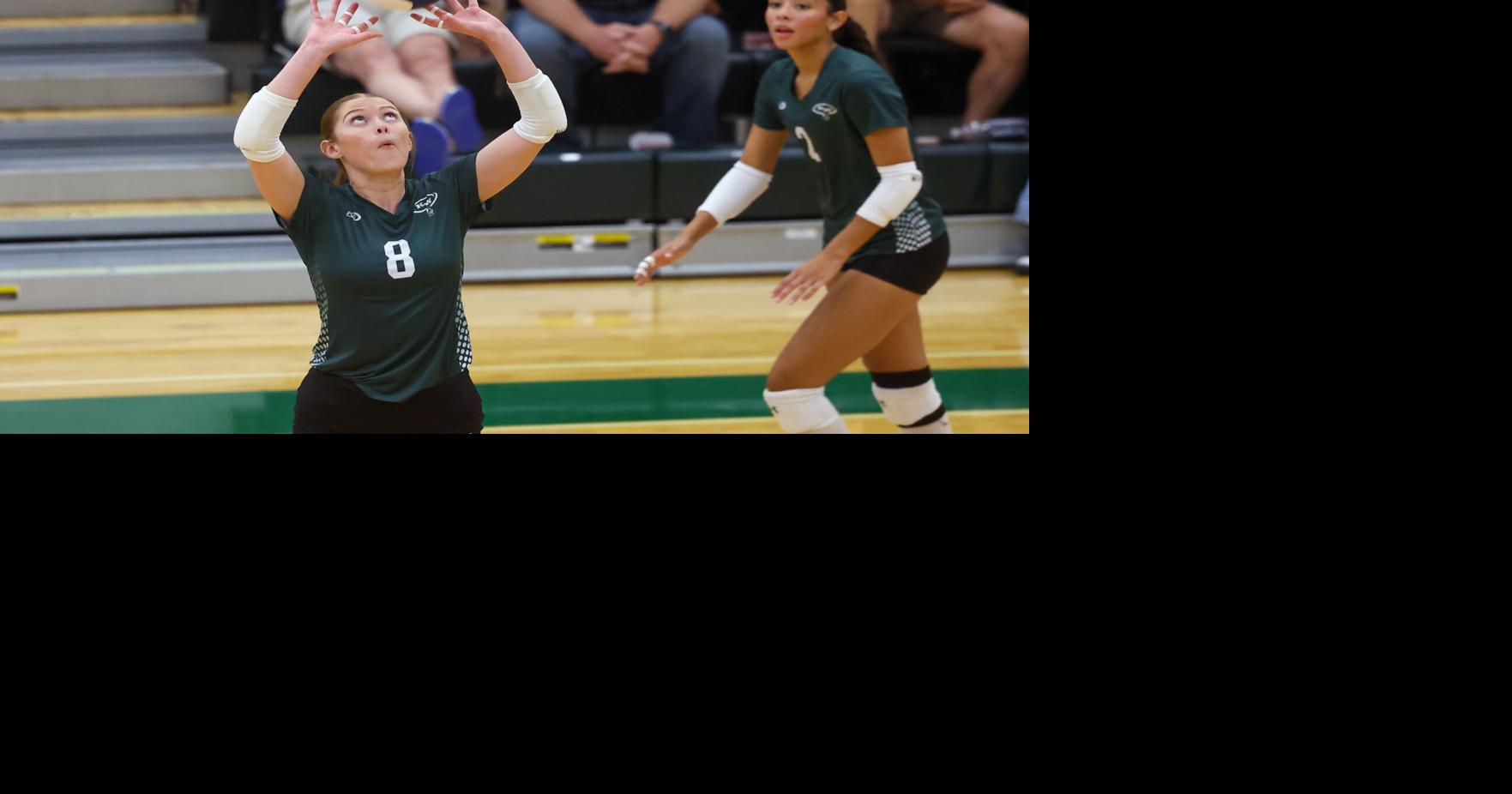 Kelly Walsh volleyball sweeps Green River to remain undefeated on season