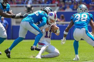 FOOTBALL-NFL-BUF-CAR/