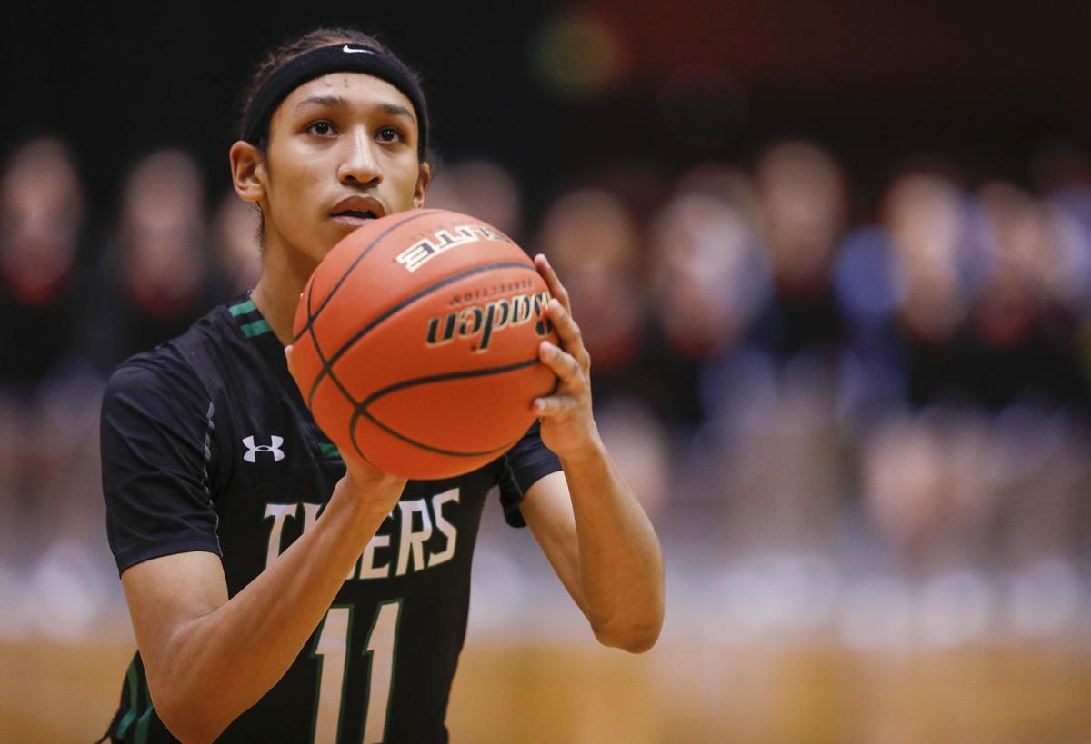 Lander S Niieihii Black Signs With Central Wyoming College Boys