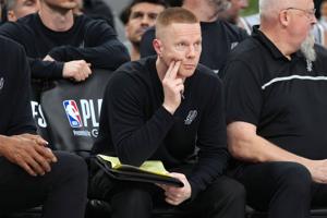 BASKETBALL-NBA-SAS-MIN/
