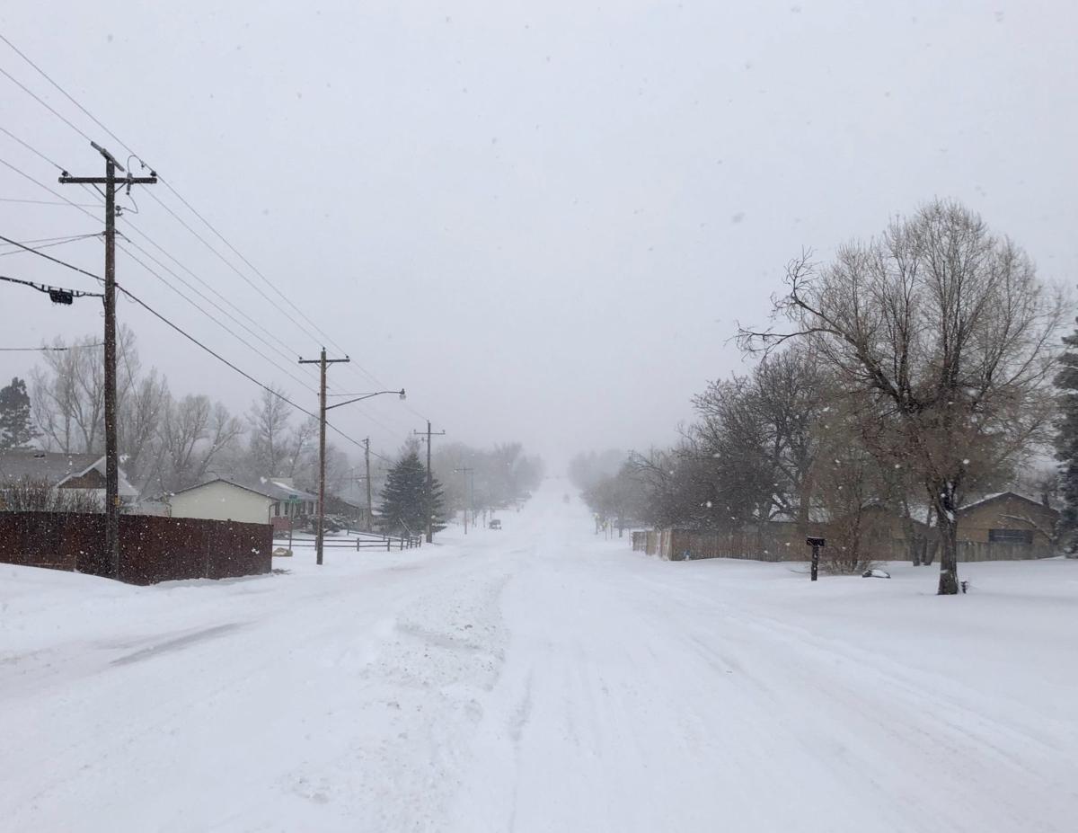 Blizzard leaves Casper snowbound, forces widespread closures Casper