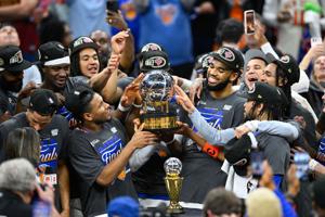 BASKETBALL-NBA-CLE-NYK/