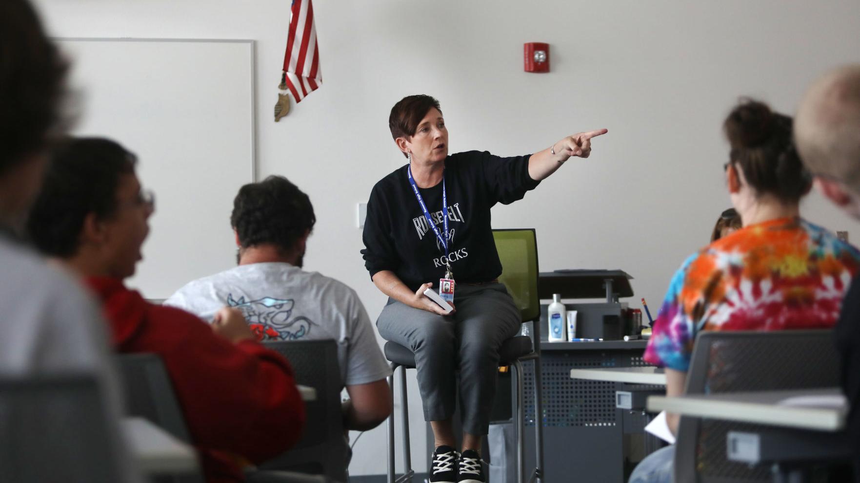 Wyoming legislative committee advances K-12 education bill with $100M cut to funding model - Vimarsana News