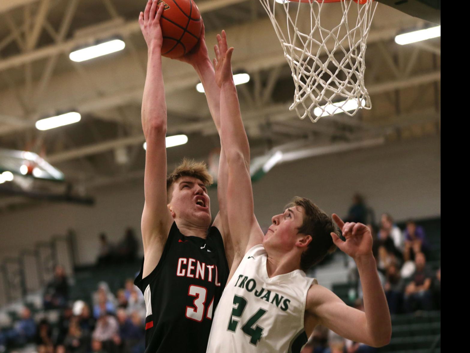 Cheyenne Central S Lawson Lovering Climbs In Prep Basketball