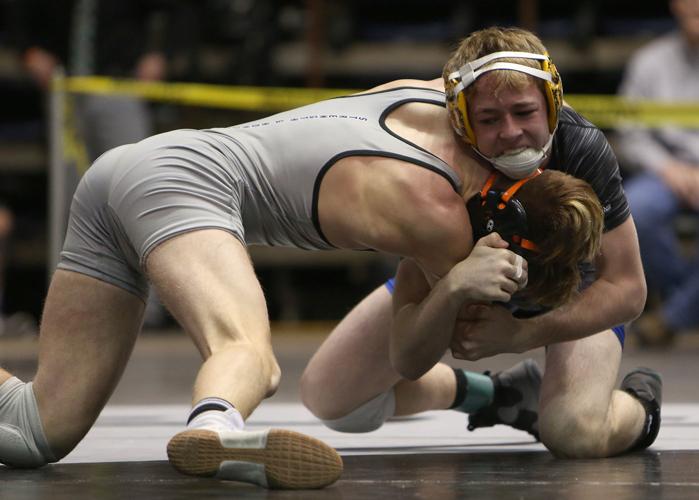 Loaded fields return to Riverton for Ron Thon wrestling tournament's