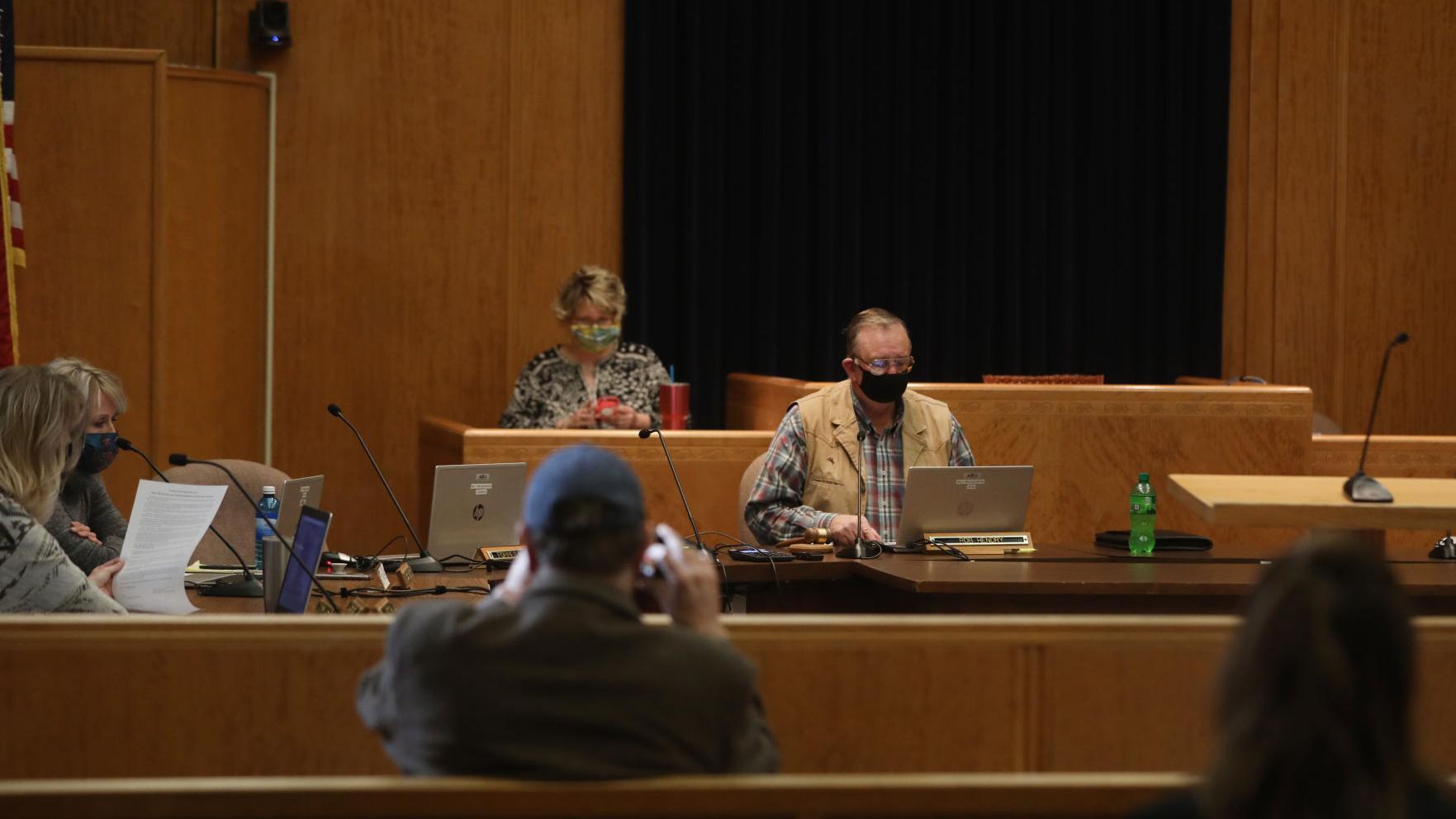 Natrona County Commission seeks exemption from limits on bar hours, gathering sizes - Vimarsana News