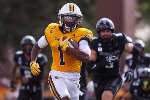 Wyoming shuts down Hawaii; runs over Rainbow Warriors to win MW opener