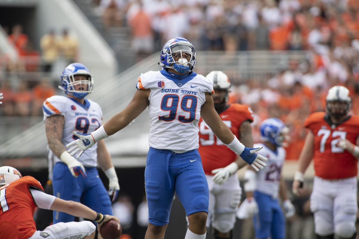 Boise DE Curtis Weaver