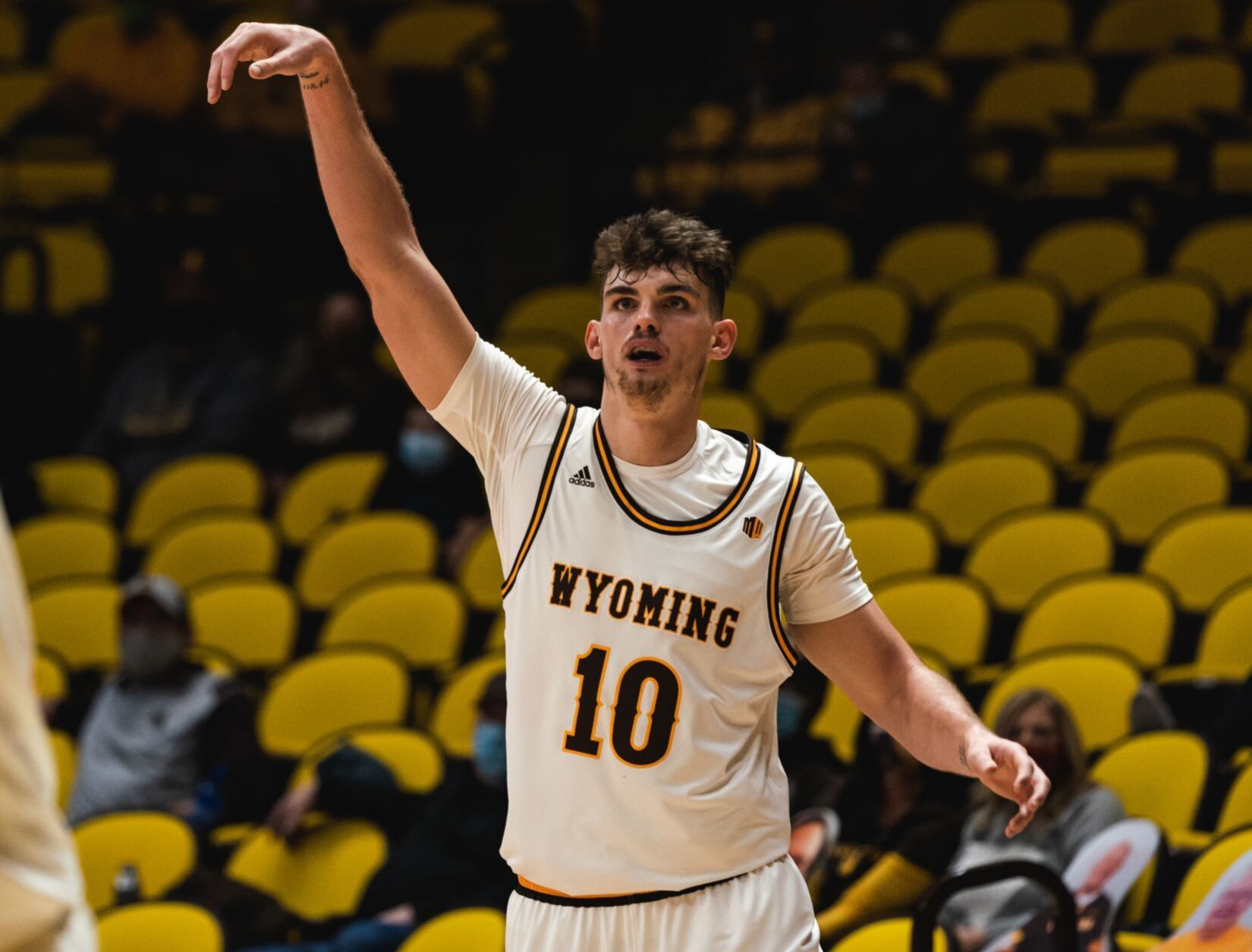 university of wyoming basketball roster