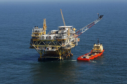 In shift, oil industry group backs federal price on carbon
