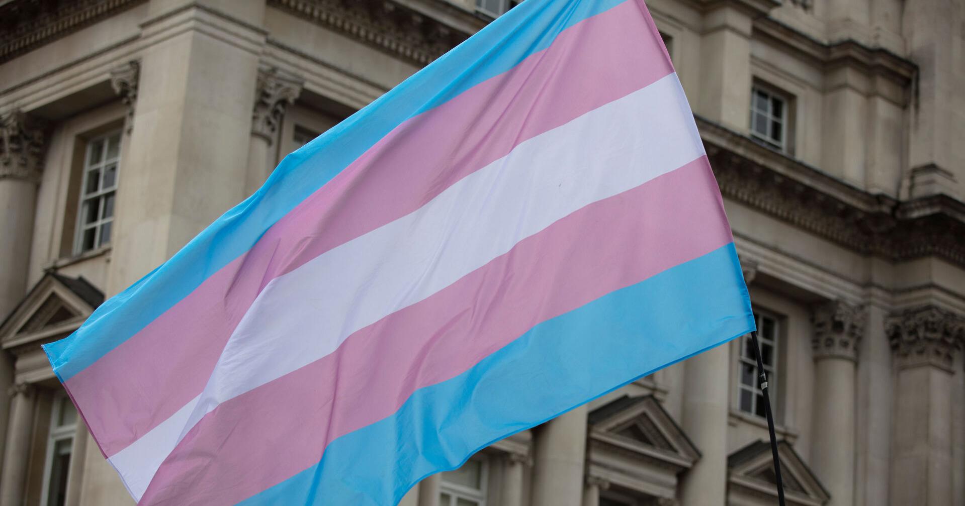 Sweetwater County parents revise transgender school lawsuit - Vimarsana News