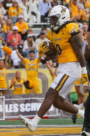 Wyoming tops Hawai'i, 27-10