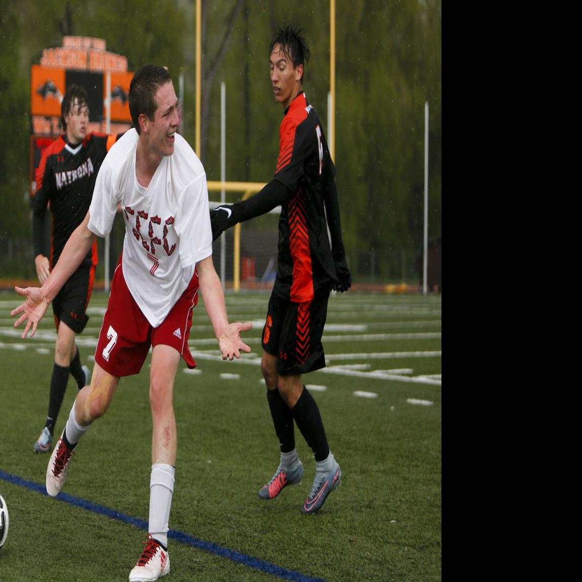 Lccc Men Advance To Semifinals Gillette Lccc Women Eliminated At