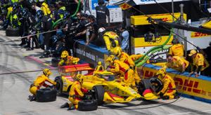 Alex Palou (10) makes his first p[it stop during the Snap-on Milwaukee Mile 250 Sunday, Aug. 30, 2026 at the Milwaukee Mile in