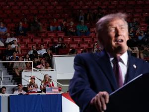 Trump voters are not pumped about voting in the midterms, poll finds