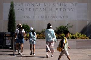 USA-TRUMP/SMITHSONIAN