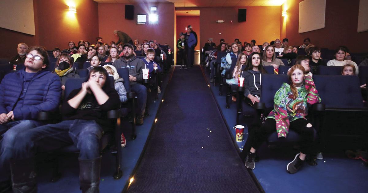 Crowds greet reopening of Buffalo’s only movie theater | Wyoming News