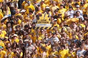 Wyoming tops Hawai'i, 27-10