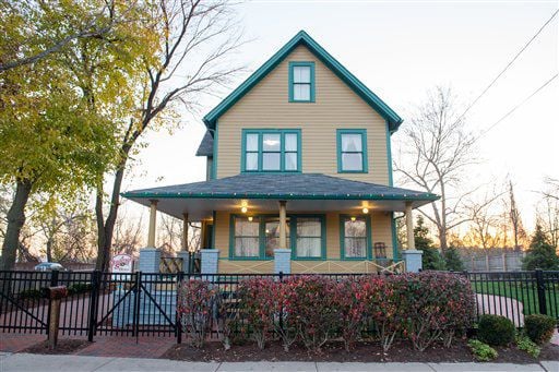 movie filming locations in the us you can actually visit movies a christmas story house museum
